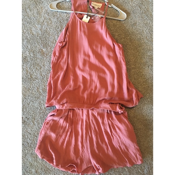 Olive + Oak Romper - Picture 6 of 8